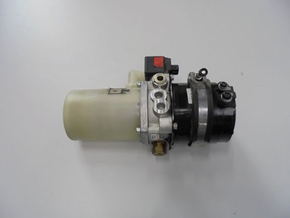 Hydraulicpomp compleet  24V 1kW  BT LWE